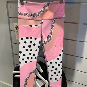 Miami Fit Wear Cropped Leggings